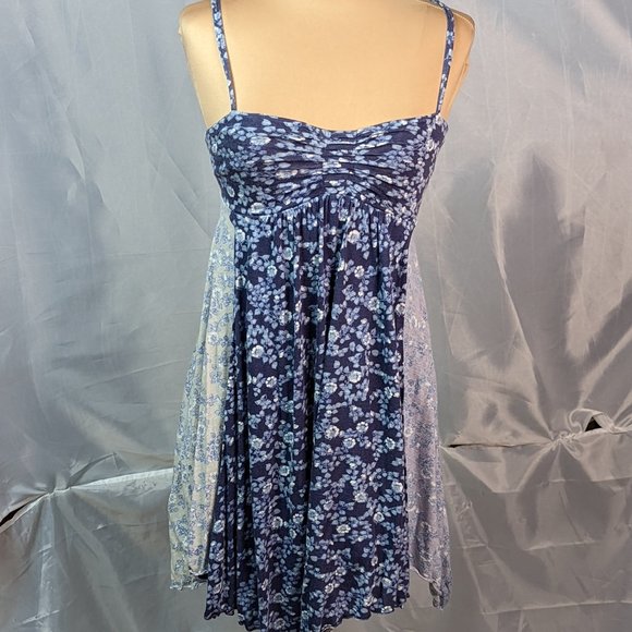 American Eagle Outfitters Dresses & Skirts - AMERICAN EAGLE OUTFITTERS Floral Spaghetti Strap Kerchief Hem Dress Blue Small